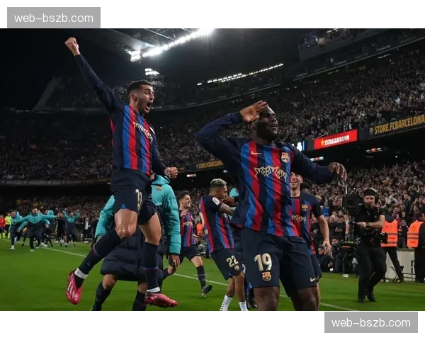 赛前发布会:哈维称国家德比是“定义赛季的90分钟” 赛前发布会:哈维称国家德比是“定义赛季的90分钟”